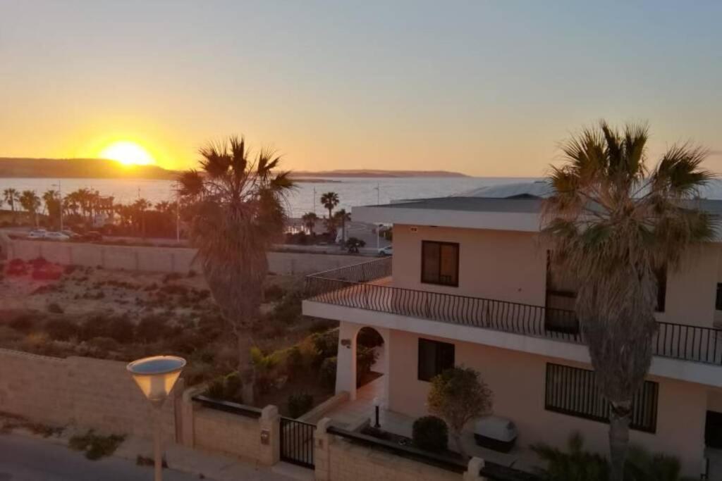 Sunshine Holiday Apartment 5 With Spectacular Seaviews St. Paul's Bay Exterior foto