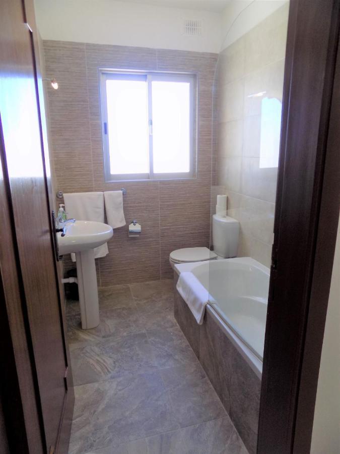 Sunshine Holiday Apartment 5 With Spectacular Seaviews St. Paul's Bay Exterior foto
